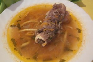 Ciorba de vitel cu spatzle