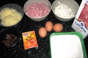 Chec cu sunca si branza feta
