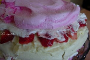 Pavlova in culori de primavara