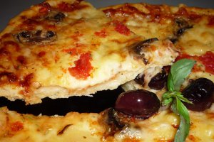 Pizza " Quatro formaggi"