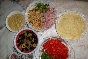Chec aperitiv multicolor cu pui si ciuperci