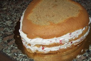 Tort cu capsuni