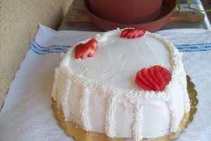 Tort cu capsuni