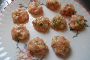 Ciorba de perisoare cu carne de curcan