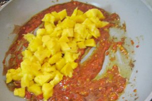 Curry de porc cu chutney de mango