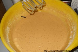 Briose cu crema de mascarpone si capsuni