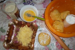 Saleuri cu cascaval