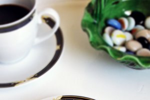 Prajitura cu foi cu zahar ars, nuca si frisca
