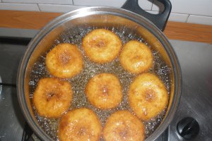 Reteta de preparare a papanasilor prajiti in ulei