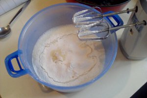 Tarta cu pere caramelizate
