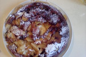 Tarta cu pere caramelizate