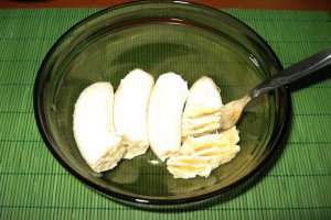 Desertul bucatarasului pofticios: banane cu cafea si iaurt