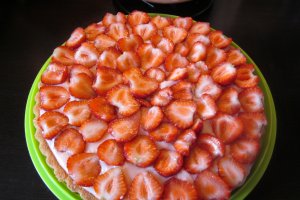 Tarta cu capsuni
