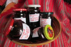 Dulceata de cirese negre!