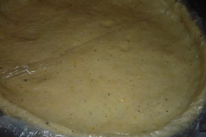 Tarta cu cascaval olandez
