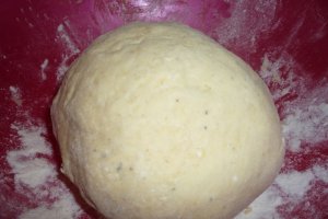 Tarta cu cascaval olandez