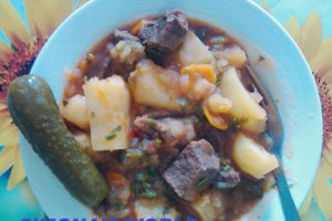 Tocanita de cartofi cu carne de vitel