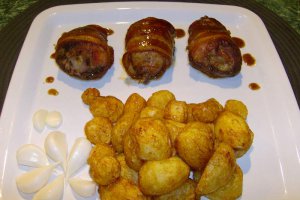 Ciocanele in bacon la cuptor