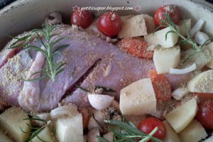 Curcan la cuptor cu legume