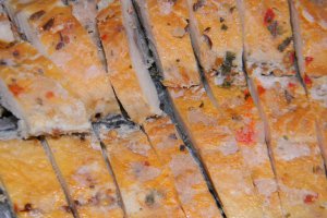 Salata cu hering afumat, ceapa murata si cartofi noi