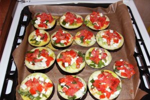Pizzette din vinete