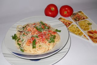 Spaghete cu carne tocata de pui