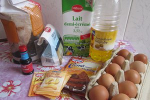 Pandispan cu crema de ciocolata, trufe si rom