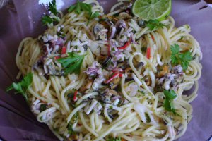 Spaghete cu fructe de mare