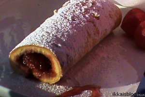Rulada cu dulceata de capsuni