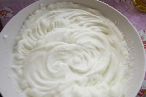 Chec cu cacao, reteta simpla pentru un desert perfect
