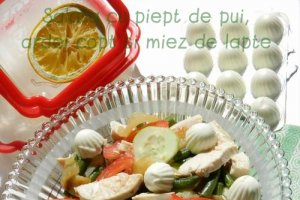 Salata cu piept de pui,ardei copt si miez de lapte