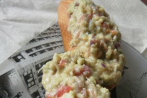 Bruschete cu Guacamole