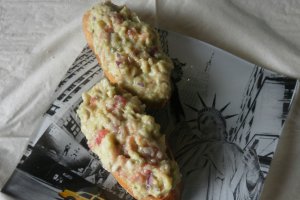 Bruschete cu Guacamole