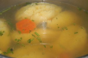 Supa de vita cu galuste de gris