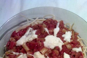 Spaghete cu legume