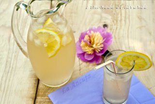 Limonada de lavanda