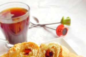 Cornuri cu ciocolata - Croissants