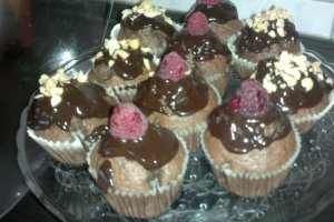 Cupcakes brownies cu zmeura si ciocolata