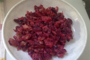 Salata de sfecla rosie cu maioneza si ton
