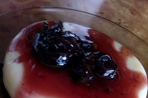 Pudding cu dulceata de visine