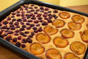 Desert prajitura cu orice fel de fructe