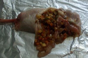 Pulpa de pui umpluta servita cu garnitura de orez