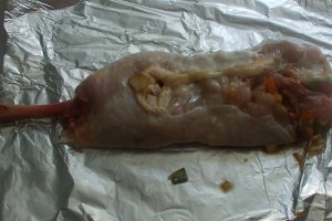 Pulpa de pui umpluta servita cu garnitura de orez