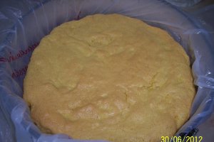 Tort racoros cu fructe de vara
