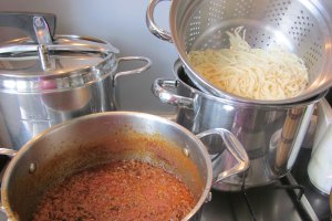 Spaghete cu sos ragu
