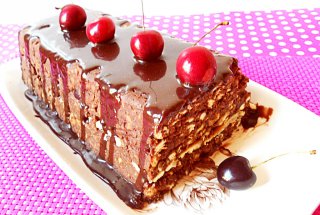 Desert cu biscuiţi şi cireşe
