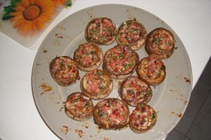 Ciuperci umplute