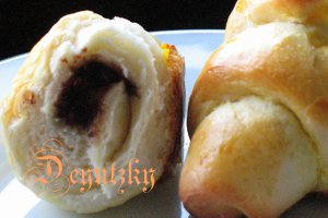 Cornuri pufoase cu Nutella