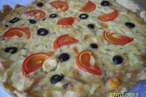 Tarta cu pui si legume