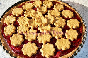 Tarta crocanta cu fructe de padure